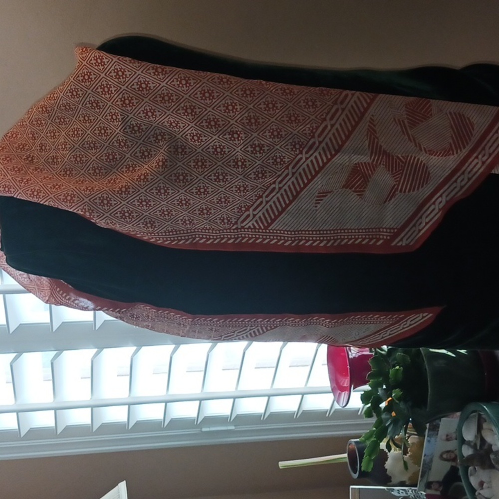 Mary Quant MOD Scarf Fashion Designer Orange/Yellow Triangular Geometric Design